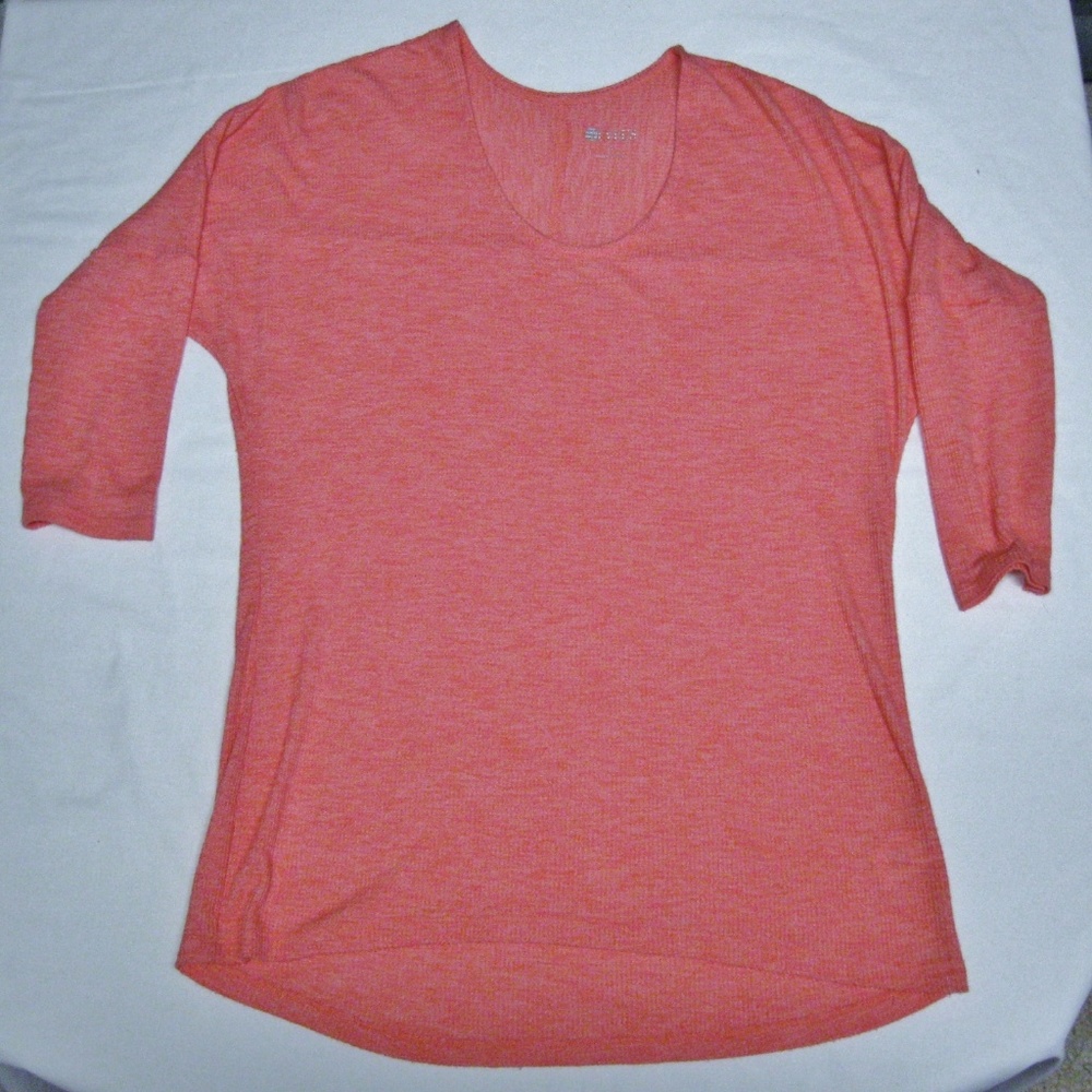 Raglan 3/4 Sleeve -Short Front Long Back-Sz M